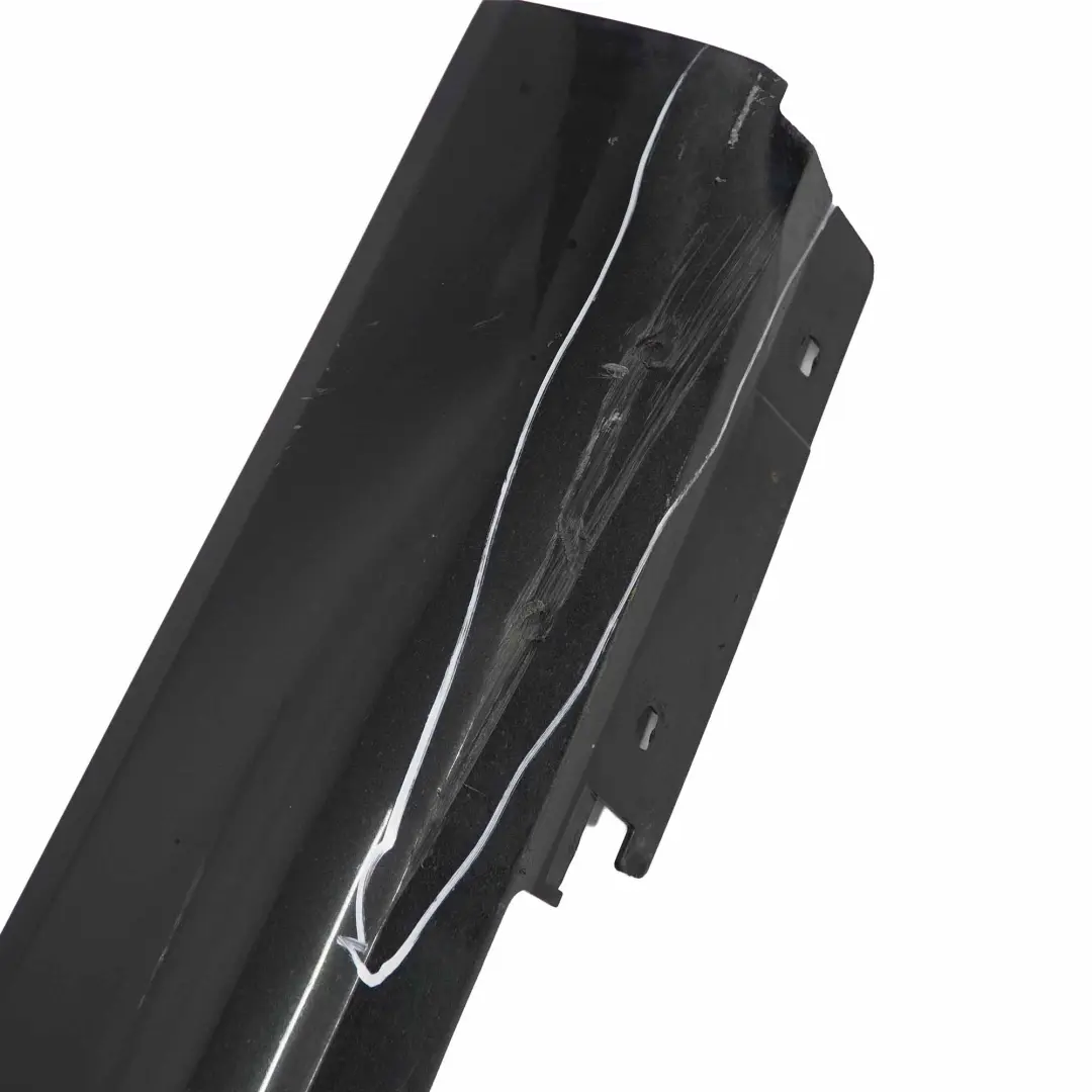 Sill Strip Faldon Lateral Derecho Negro Zafiro - 475 para BMW E92 E93 3 con número de pieza 0034058 BMW E92 E93 3 Sill Strip Faldon Lateral Derecho Negro Zafiro - 475 - SKU 0034058-BS3 - Número de pieza 0034058