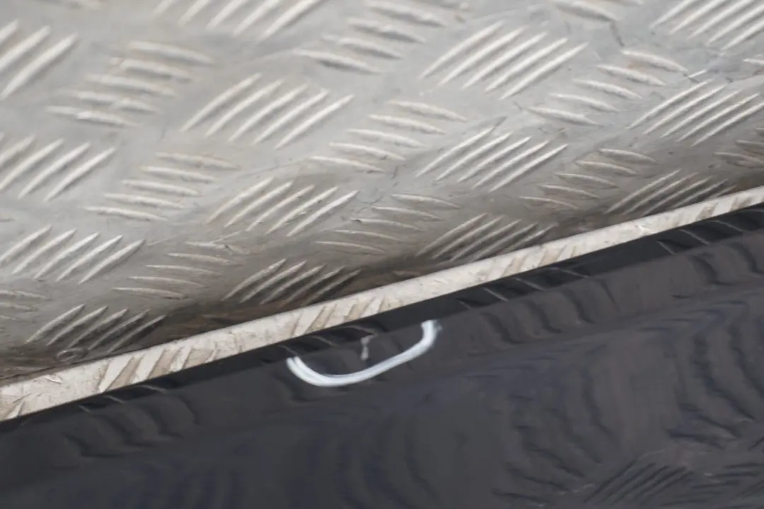 listwa nakładka próg prawy monacoblau do BMW 3 E92 o numerze 0034058 BMW 3 E92 listwa nakładka próg prawy monacoblau - SKU 0034058-MB1 - Numer Części 0034058