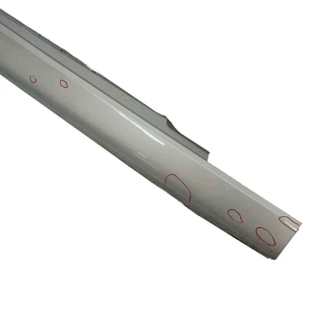 Faldon lateralBMW E92 E93 Sill Strip Panel Derecho Titansilber Titan Silver 354 para con número de pieza 0034058 Faldon lateralBMW E92 E93 Sill Strip Panel Derecho Titansilber Titan Silver 354 - SKU 0034058-TS6 - Número de pieza 0034058