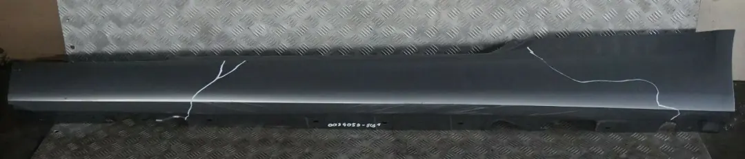 Sill Strip Side Skirt Left Spacegrau Space Grey A52 para BMW E92 E93 con número de pieza 0034059 BMW E92 E93 Sill Strip Side Skirt Left Spacegrau Space Grey A52 - SKU 0034059-SCG1 - Número de pieza 0034059