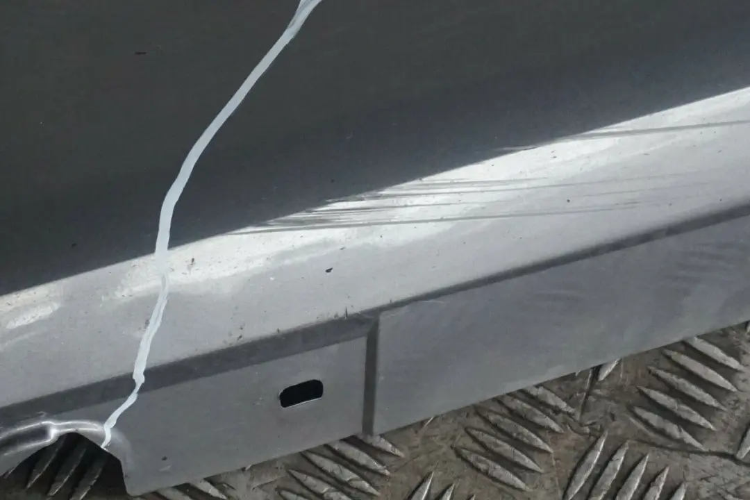 BMW E92 E93 Bas de Porte Seuil A Gauche Spacegrau Gris Metallique A52 - SKU 0034059-SCG1 - Numéro de pièce 0034059