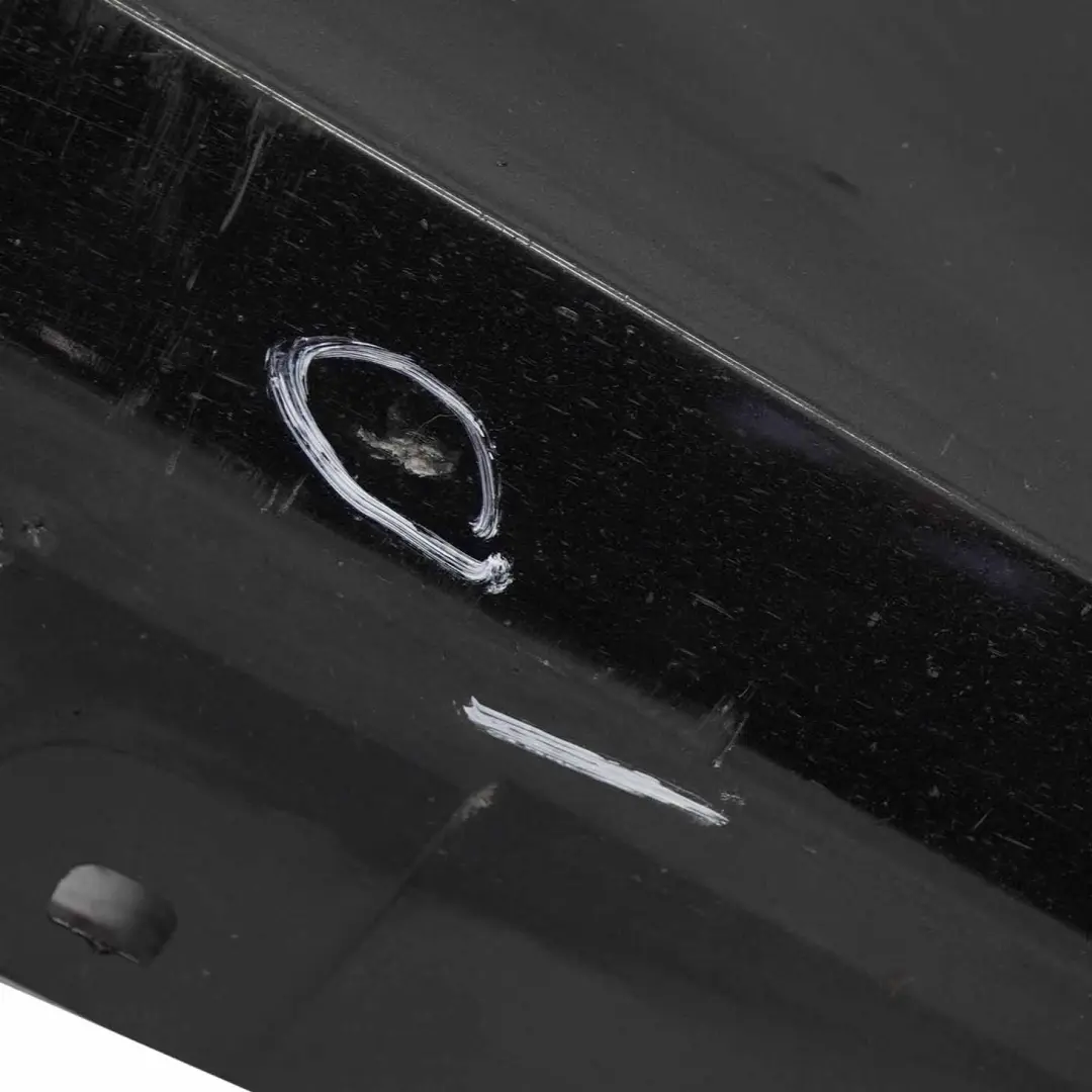 Sill Strip Faldon Lateral Izquierdo Negro Zafiro Metalico - 475 para BMW E92 E93 con número de pieza 0034059 BMW E92 E93 Sill Strip Faldon Lateral Izquierdo Negro Zafiro Metalico - 475 - SKU 0034059-BS5 - Número de pieza 0034059