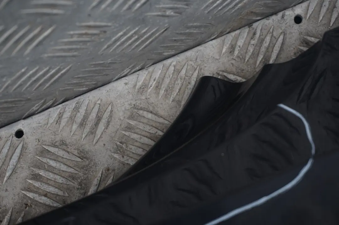 Listwa Nakładka Próg Lewy Monacoblau A35 do BMW E92 o numerze 0034059 BMW E92 Listwa Nakładka Próg Lewy Monacoblau A35 - SKU 0034059-MB1 - Numer Części 0034059