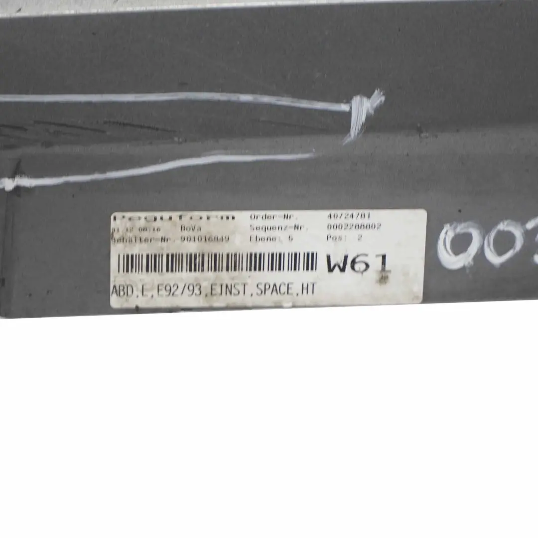 Sill Strip Faldon Lateral Izquierdo Spacegrau Gris Espacial - A52 para BMW E92 E93 con número de pieza 0034059 BMW E92 E93 Sill Strip Faldon Lateral Izquierdo Spacegrau Gris Espacial - A52 - SKU 0034059-SCG - Número de pieza 0034059