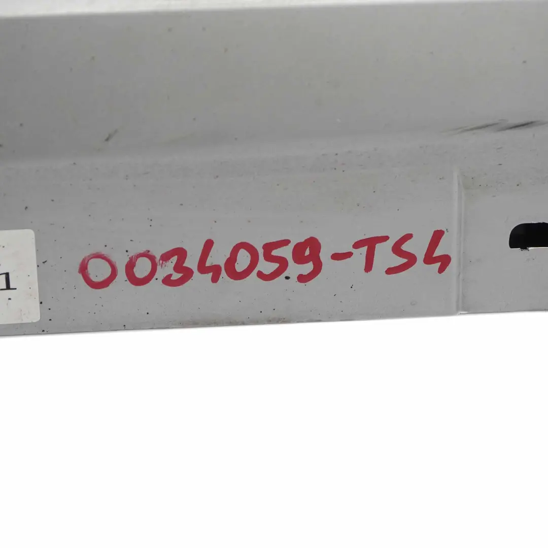 Sill Strip Faldon Lateral Izquierdo Titansilber Plata Metalizado 354 para BMW E92 E93 con número de pieza 0034059 BMW E92 E93 Sill Strip Faldon Lateral Izquierdo Titansilber Plata Metalizado 354 - SKU 0034059-TS4 - Número de pieza 0034059