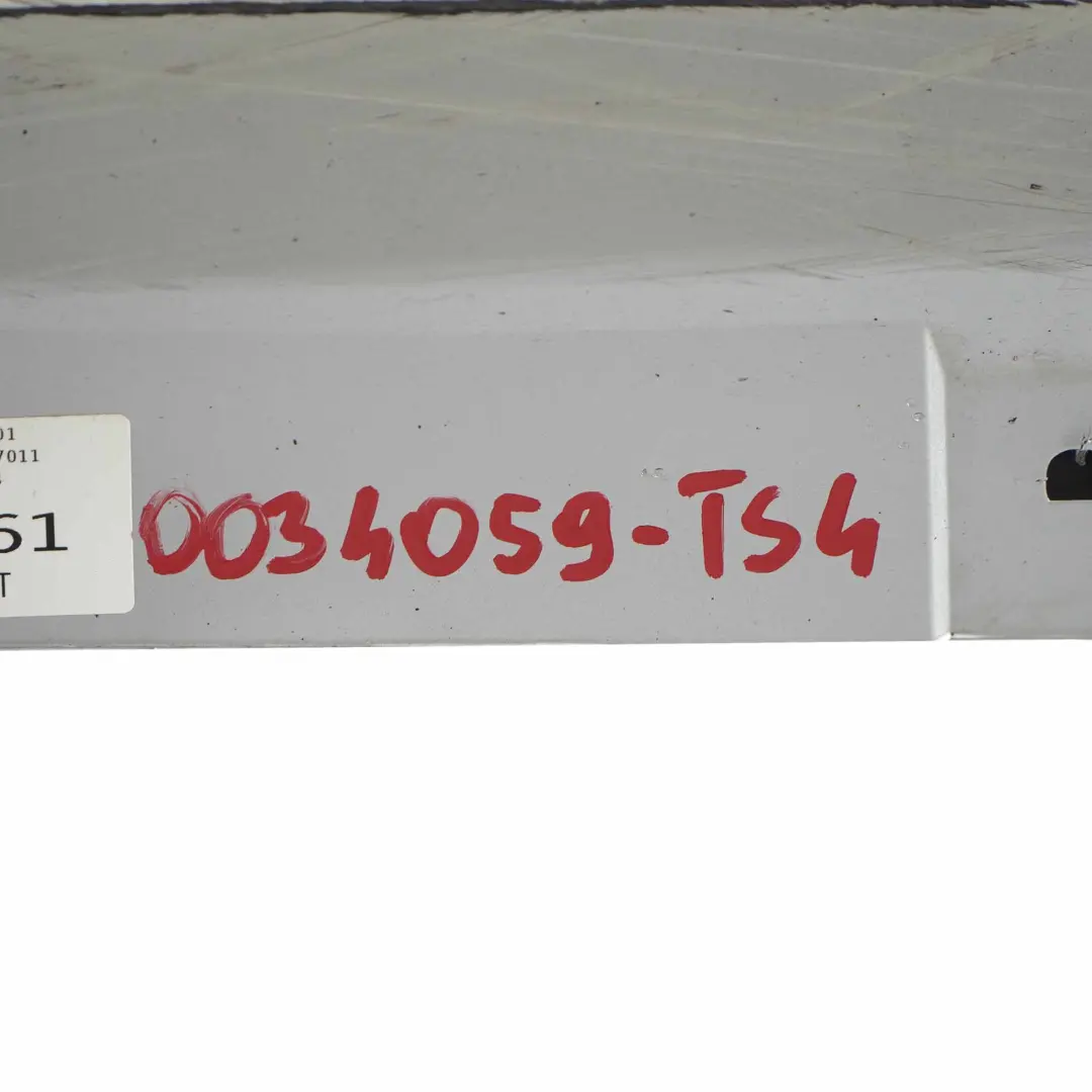 Listón de umbral Faldon Izquierdo Titansilber Plata Metalizado 354 para BMW E92 E93 con número de pieza 0034059 BMW E92 E93 Listón de umbral Faldon Izquierdo Titansilber Plata Metalizado 354 - SKU 0034059-TS5 - Número de pieza 0034059