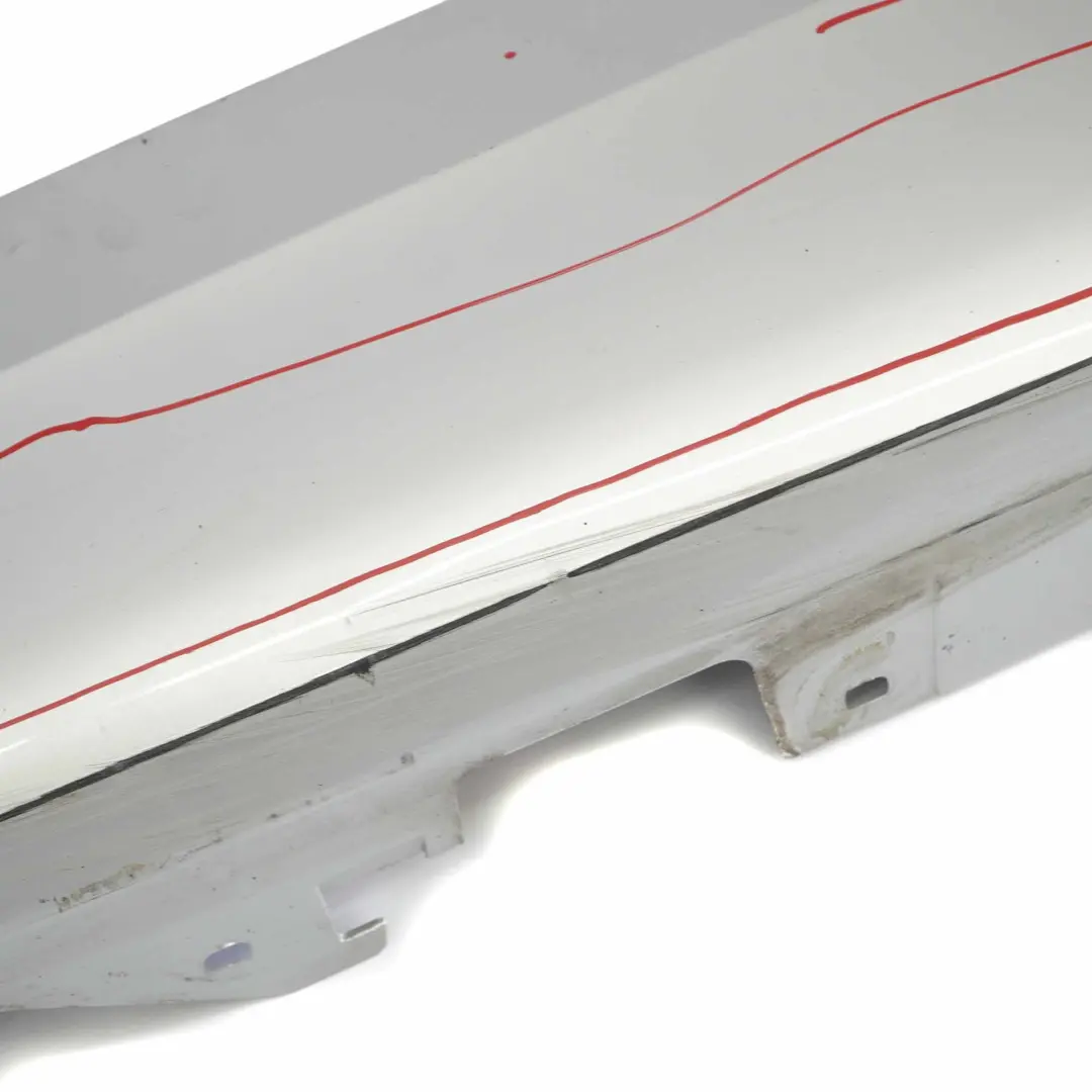 Listón de umbral Faldon Izquierdo Titansilber Plata Metalizado 354 para BMW E92 E93 con número de pieza 0034059 BMW E92 E93 Listón de umbral Faldon Izquierdo Titansilber Plata Metalizado 354 - SKU 0034059-TS5 - Número de pieza 0034059