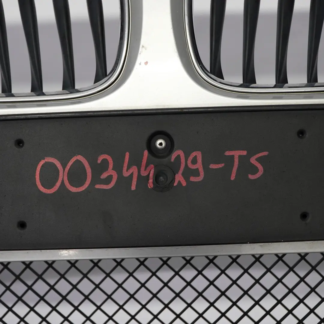 Zderzak Przedni Przód Titansilber Titan Silver - 354 do BMW Z4 E85 o numerze 0034429 BMW Z4 E85 Zderzak Przedni Przód Titansilber Titan Silver - 354 - SKU 0034429-TS - Numer Części 0034429