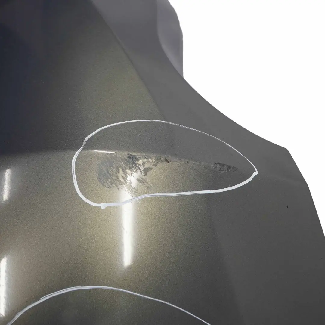 Zderzak Tylny Stratus Pearl - 440 do BMW Z4 E85 o numerze 0034437 BMW Z4 E85 Zderzak Tylny Stratus Pearl - 440 - SKU 0034437-SRT - Numer Części 0034437