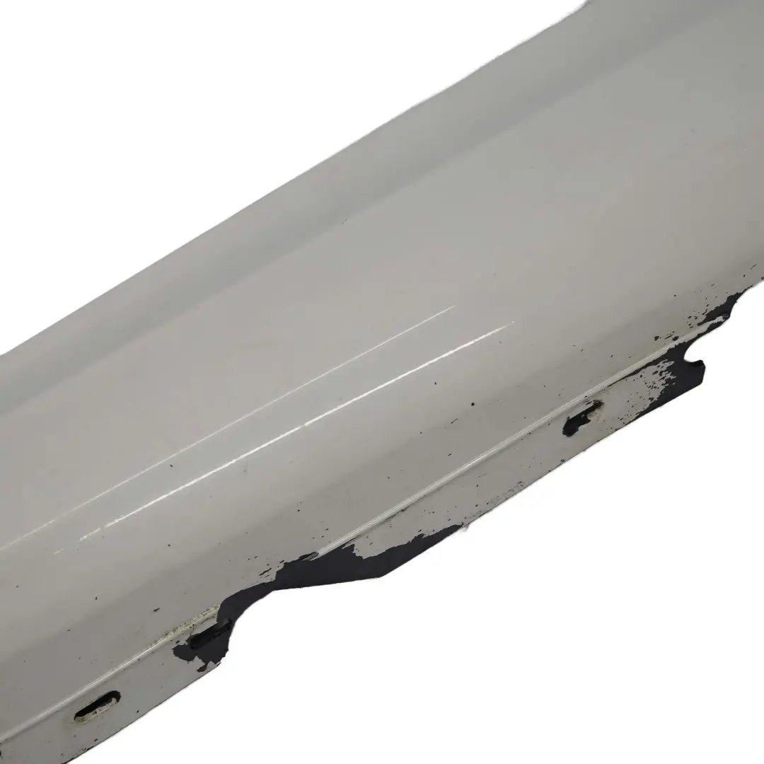 Bande de seuil gauche Blanc Alpinweiss 300 pour BMW E81 E82 E88 M Sport à propos du numéro de pièce 0034731 BMW E81 E82 E88 M Sport Bande de seuil gauche Blanc Alpinweiss 300 - SKU 0034731-AW2 - Numéro de pièce 0034731