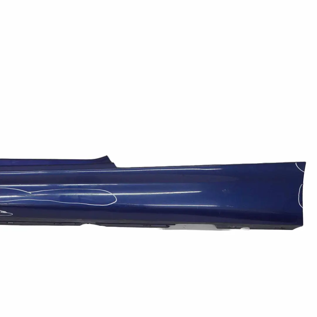 BMW E81 E82 E88 M Sport Bande de seuil gauche Blanc Le Mans Bleu - 381 - SKU 0034731-LMB4 - Numéro de pièce 0034731