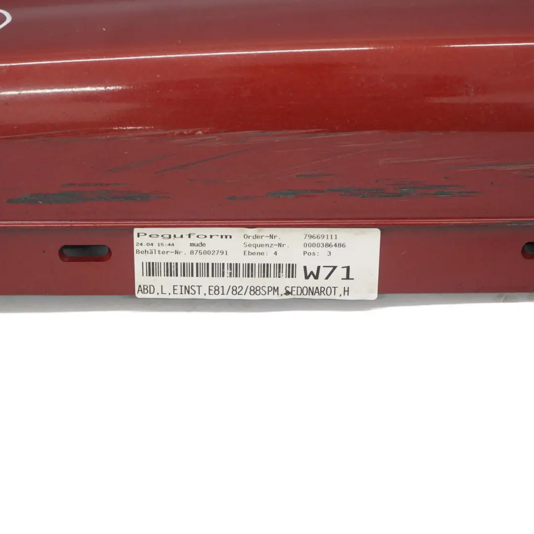 Faldon Lateral M Sport Sill Strip Trim Panel Left E82 Sedonarot Red A79 para BMW E81 con número de pieza 0034731 BMW E81 Faldon Lateral M Sport Sill Strip Trim Panel Left E82 Sedonarot Red A79 - SKU 0034731-SED1 - Número de pieza 0034731