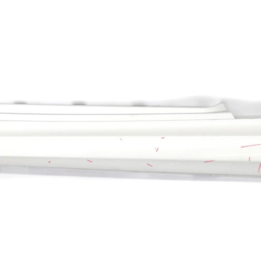 Sill Strip Faldon Lateral Izquierdo Titansilber Plata 354 para BMW E81 E82 M Sport con número de pieza 0034731 BMW E81 E82 M Sport Sill Strip Faldon Lateral Izquierdo Titansilber Plata 354 - SKU 0034731-TS - Número de pieza 0034731