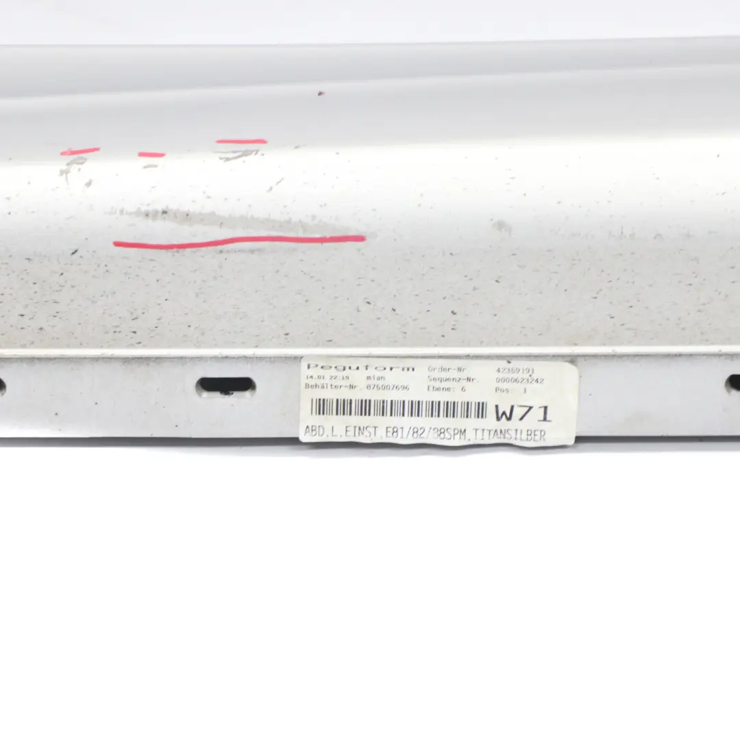 listwa lewa próg M-Pakiet Titansilber Metallic - 354 do BMW E81 E82 o numerze 0034731 BMW E81 E82 listwa lewa próg M-Pakiet Titansilber Metallic - 354 - SKU 0034731-TS - Numer Części 0034731