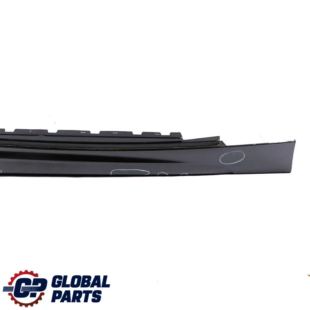Listello Portiera Gonna Destra Frizzante Grafite - A22 per BMW E81 E82 M Sport con numero di parte 34732 BMW E81 E82 M Sport Listello Portiera Gonna Destra Frizzante Grafite - A22 - SKU 0034732-SG - Numero di parte 34732