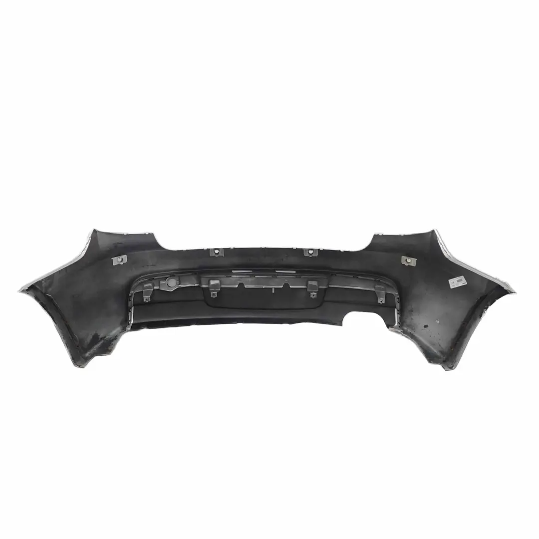 Zderzak Tylny Titansilber - 354 do BMW E81 E87 LCI o numerze 0034802 BMW E81 E87 LCI Zderzak Tylny Titansilber - 354 - SKU 0034802-TS4 - Numer Części 0034802