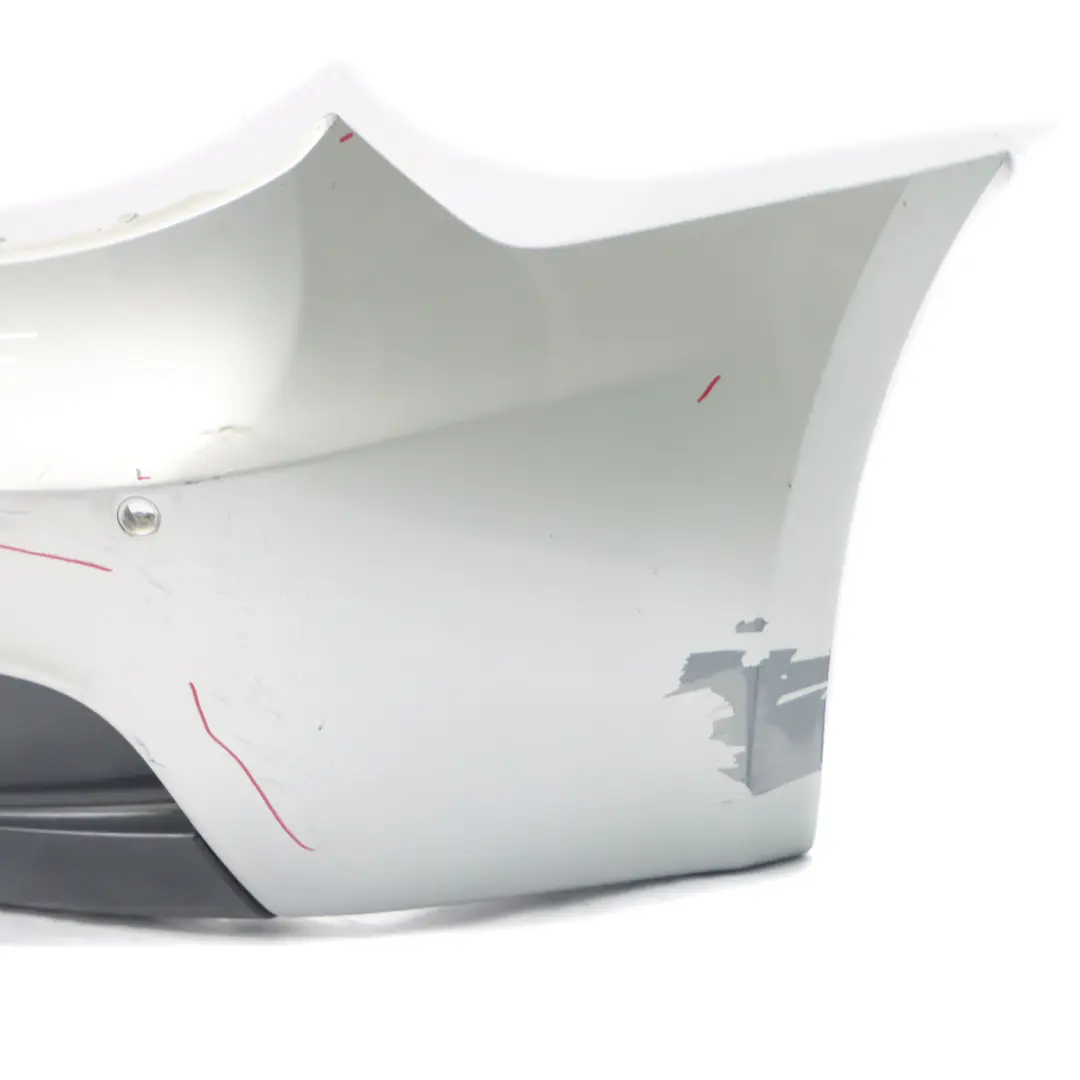 Zderzak Tylny Titansilber Srebrny Metalik - 354 do BMW E81 E87 LCI o numerze 0034802 BMW E81 E87 LCI Zderzak Tylny Titansilber Srebrny Metalik - 354 - SKU 0034802-TS5 - Numer Części 0034802