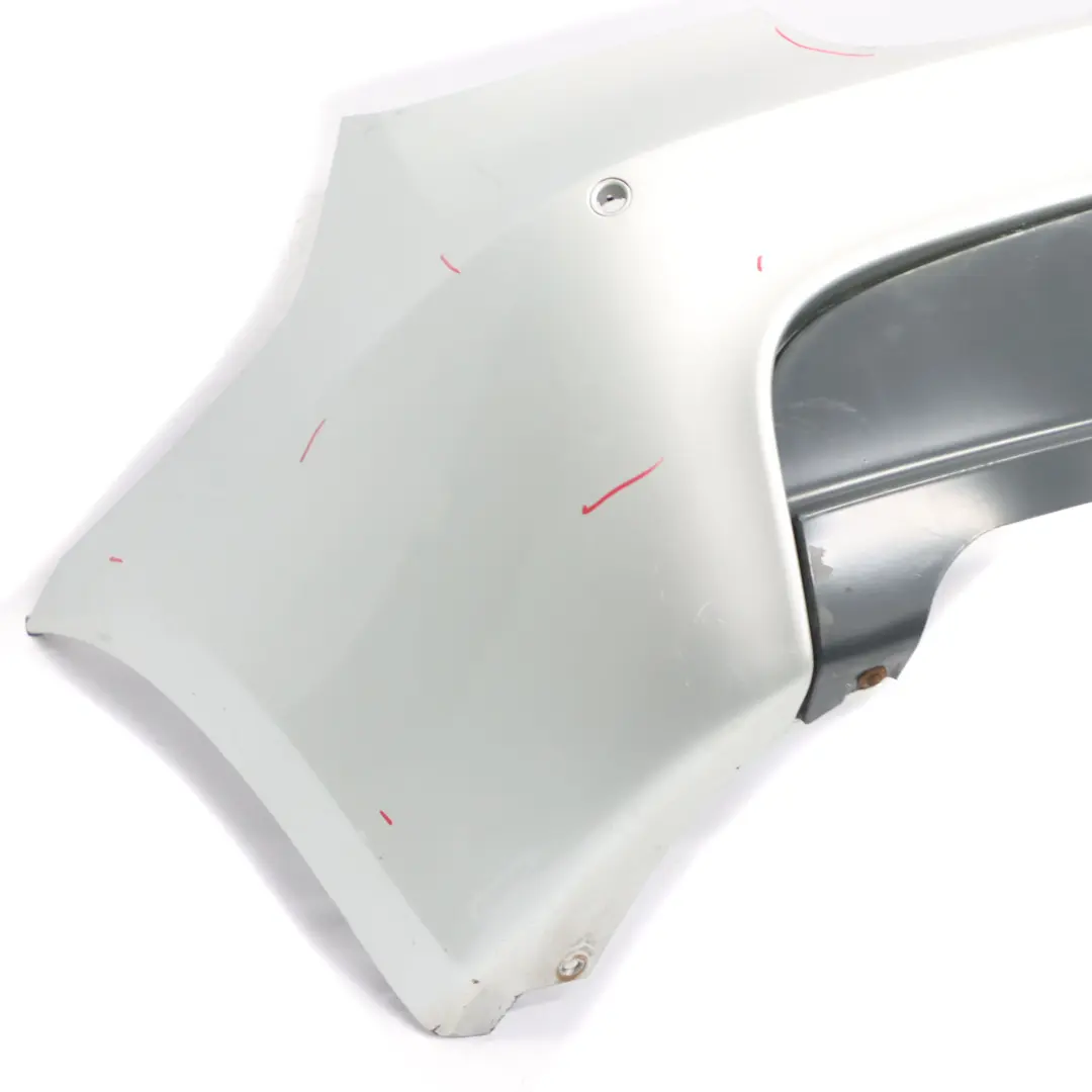 Zderzak Tylny Titansilber Srebrny Metalik - 354 do BMW E81 E87 LCI o numerze 0034802 BMW E81 E87 LCI Zderzak Tylny Titansilber Srebrny Metalik - 354 - SKU 0034802-TS5 - Numer Części 0034802
