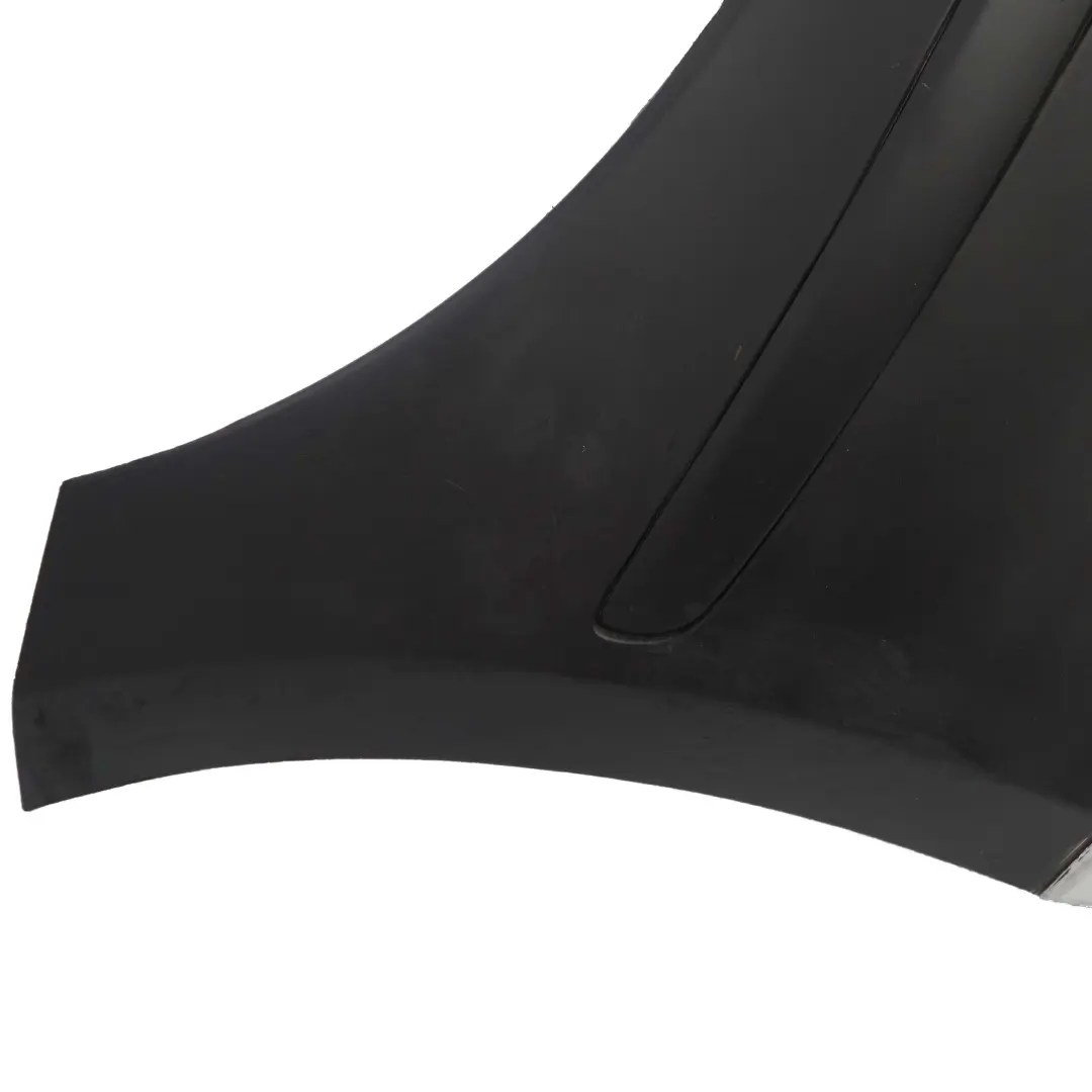 Zderzak Przedni Titansilber - 354 do BMW E81 E87 LCI o numerze 0035909 BMW E81 E87 LCI Zderzak Przedni Titansilber - 354 - SKU 0035909-TS2 - Numer Części 0035909