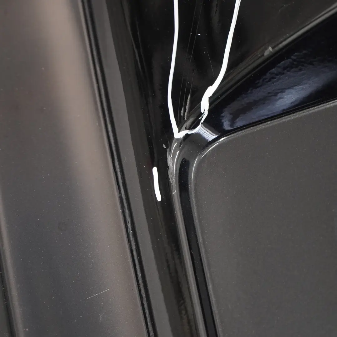 Zderzak Tylny Black Sapphire - 475 do BMW E87 LCI o numerze 0035911 BMW E87 LCI Zderzak Tylny Black Sapphire - 475 - SKU 0035911-BS3 - Numer Części 0035911