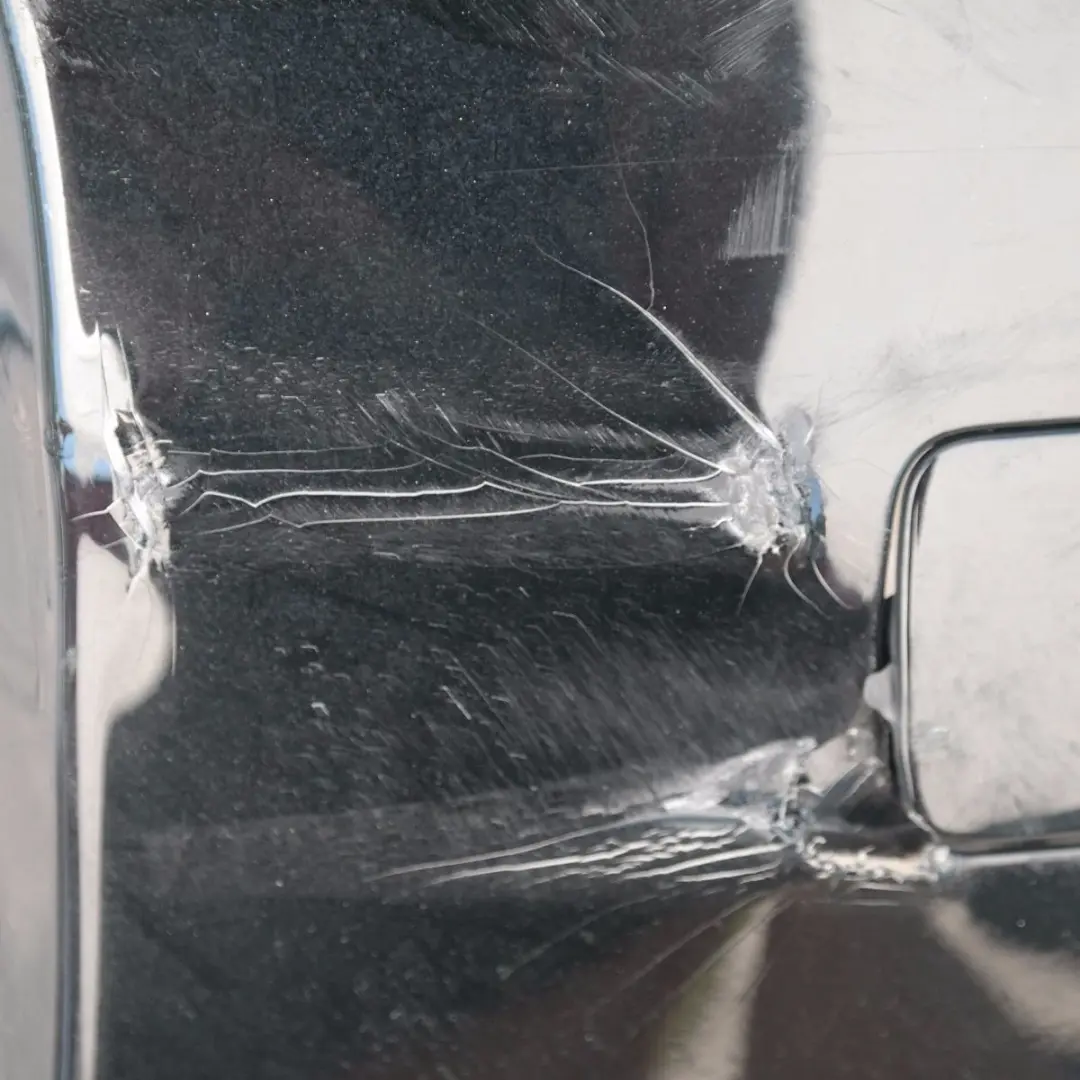 Zderzak tylny tył schwarz II 668 do BMW E81 E87 LCI o numerze 35911 BMW E81 E87 LCI Zderzak tylny tył schwarz II 668 - SKU 0035911-SCH9 - Numer Części 35911