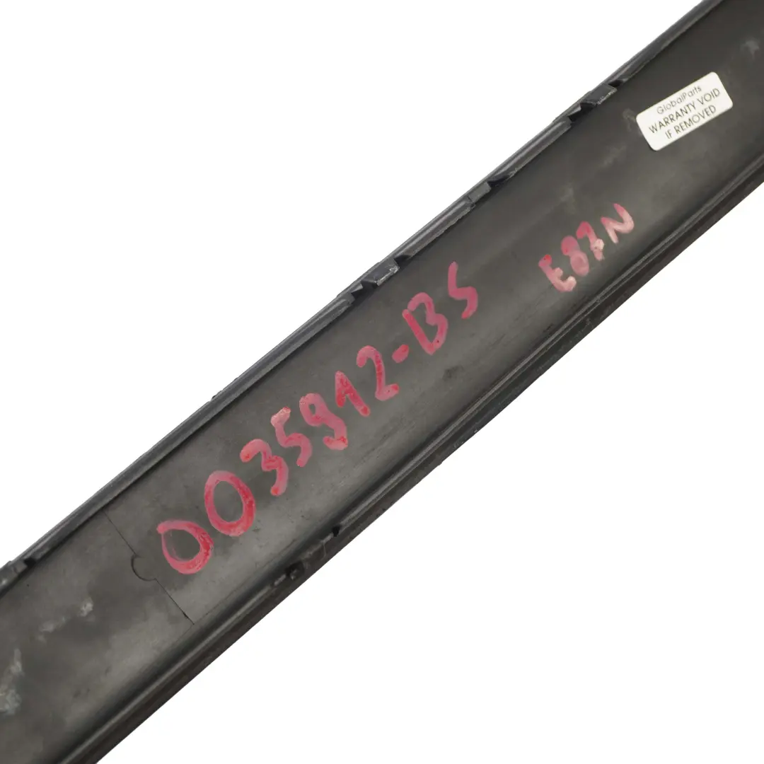 BMW E81 E87 LCI Banda De roce Cubierta Parachoques trasero Negro Zafiro - SKU 0035912-BS - Número de pieza 0035912