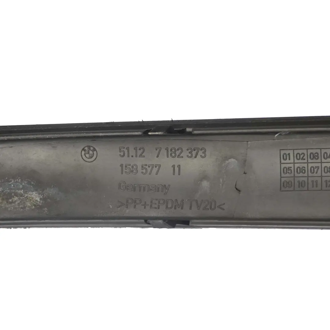 BMW E81 E87 LCI Banda De roce Cubierta Parachoques trasero Negro Zafiro - SKU 0035912-BS - Número de pieza 0035912