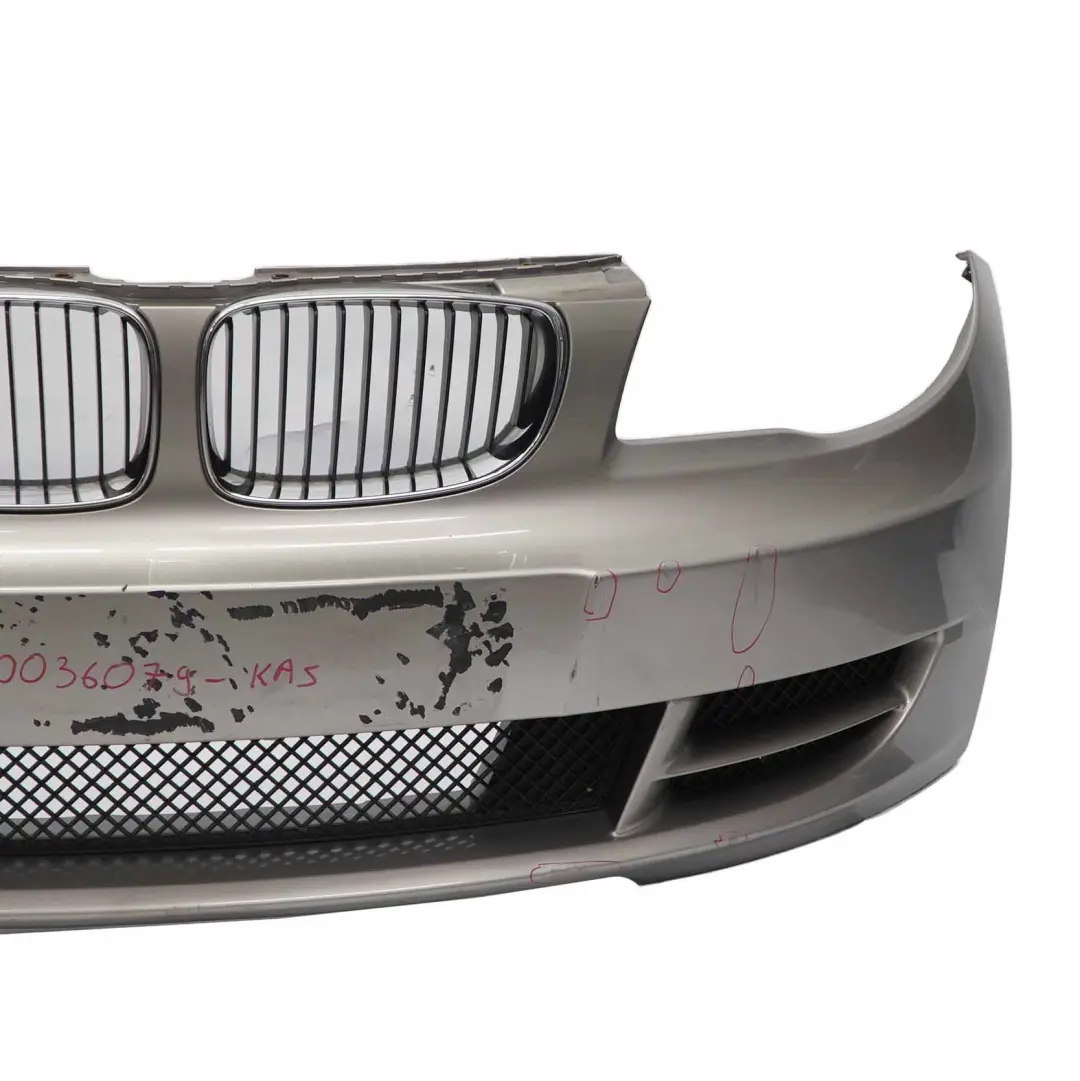 Zderzak Przedni E88 Kaschmirsilber - A72 do BMW E82 o numerze 0036079 BMW E82 Zderzak Przedni E88 Kaschmirsilber - A72 - SKU 0036079-KAS - Numer Części 0036079