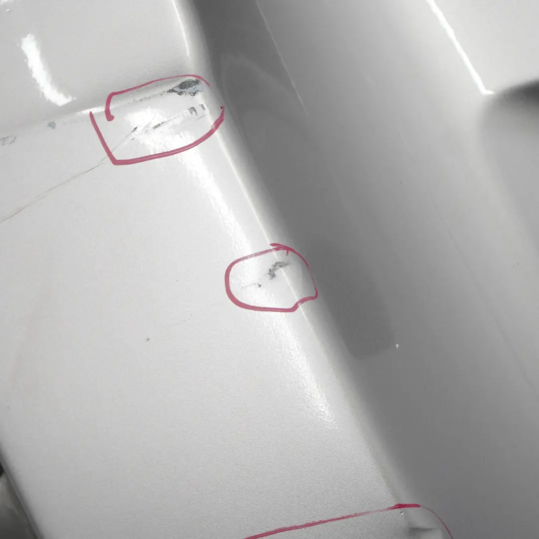 Zderzak Przedni E88 Kaschmirsilber - A72 do BMW E82 o numerze 0036079 BMW E82 Zderzak Przedni E88 Kaschmirsilber - A72 - SKU 0036079-KAS - Numer Części 0036079