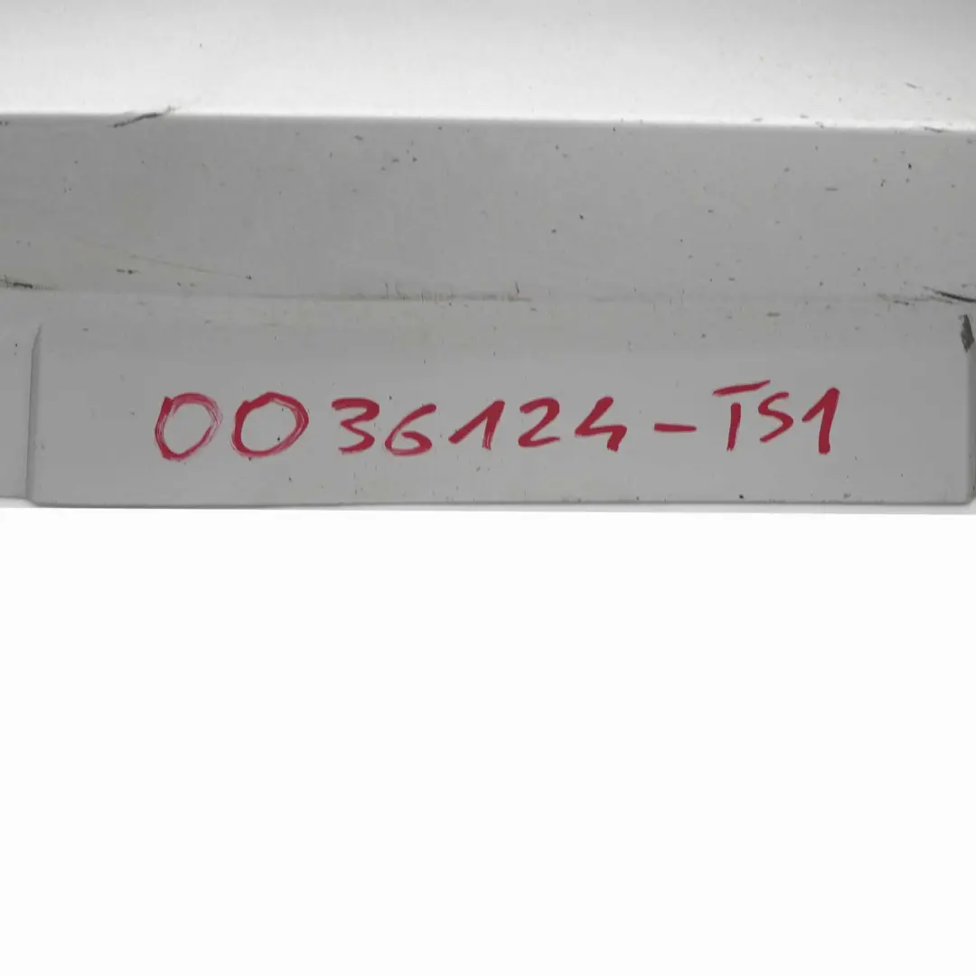 Osłona Progu Prawa M-Pakiet Titansilber do BMW E92 o numerze 0036124 BMW E92 Osłona Progu Prawa M-Pakiet Titansilber - SKU 0036124-TS1 - Numer Części 0036124