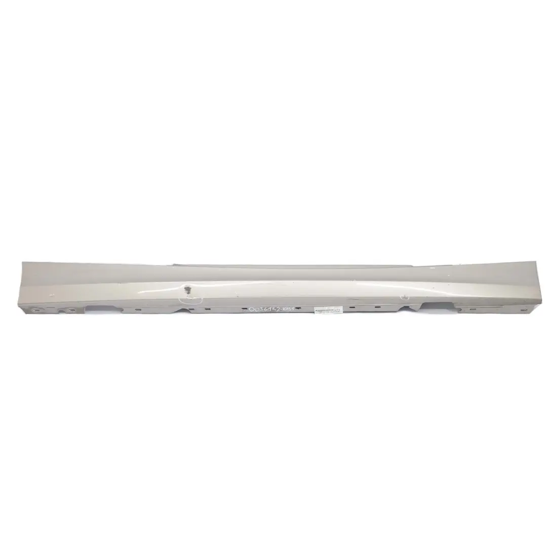 BMW E81 E88 Sill Strip Faldón Lateral Derecho Kaschmirsilber Cashmere Silver A72 - SKU 0036142-KAS1 - Número de pieza 0036142