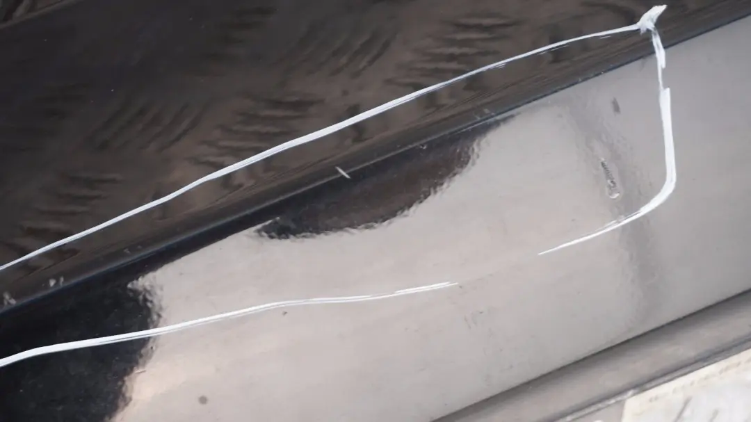 Schwellerleiste Blende Schweller rechts Schwarz 2 für BMW 1 er E81 E82 E88 mit Teilenummer 36142 BMW 1 er E81 E82 E88 Schwellerleiste Blende Schweller rechts Schwarz 2 - SKU 0036142-SCH2 - Teilenummer 36142