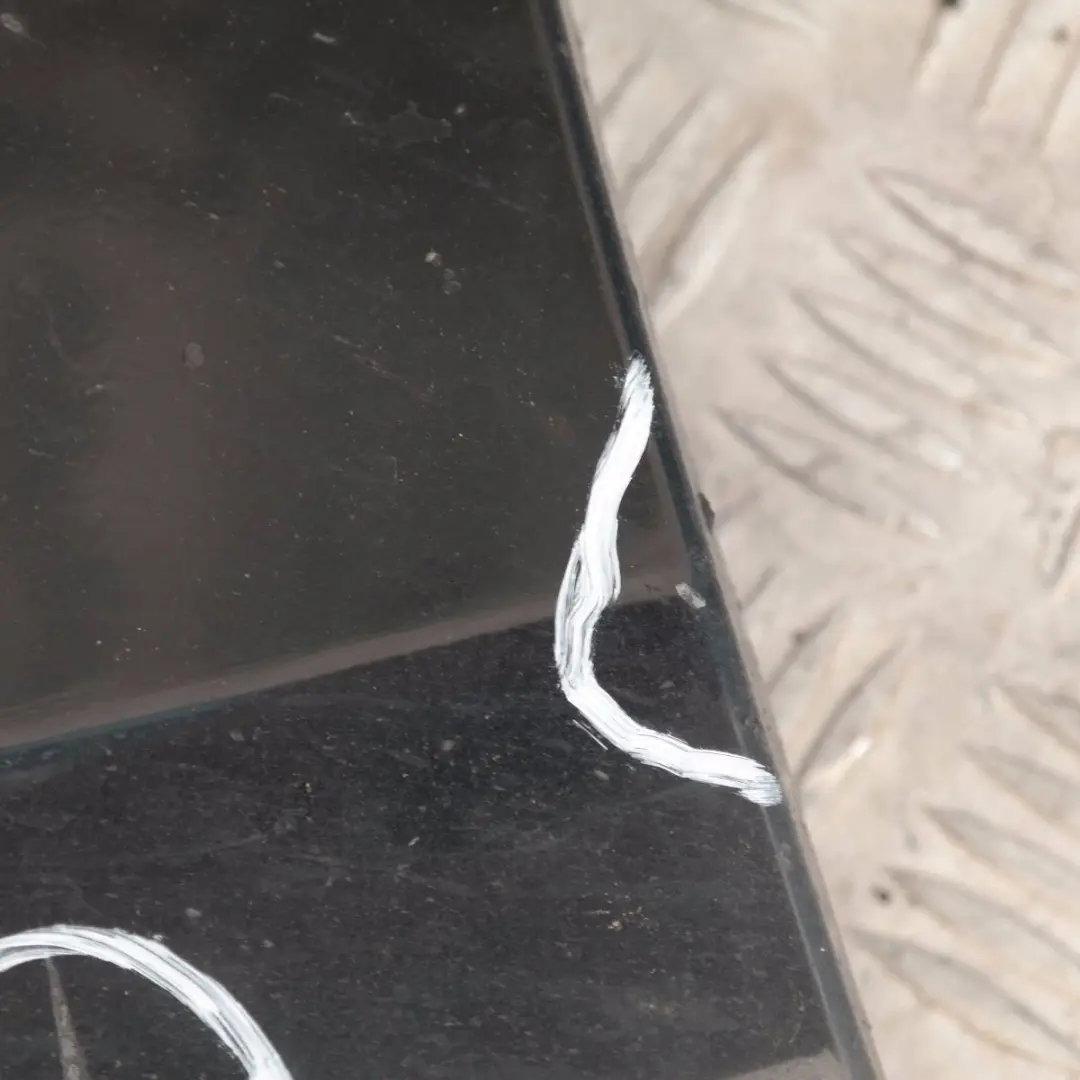 Schwellerleiste Blende Schweller rechts Schwarz 2 für BMW 1 er E81 E82 E88 mit Teilenummer 36142 BMW 1 er E81 E82 E88 Schwellerleiste Blende Schweller rechts Schwarz 2 - SKU 0036142-SCH3 - Teilenummer 36142