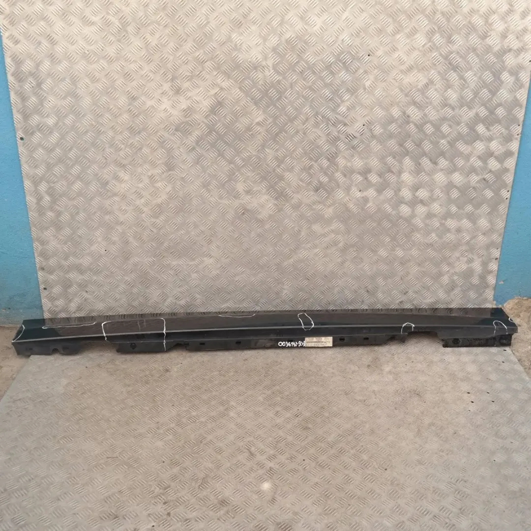 BMW 1 E81 Nakładka próg prawy schwarz II 668 - SKU 0036142-SCH3 - Numer Części 36142