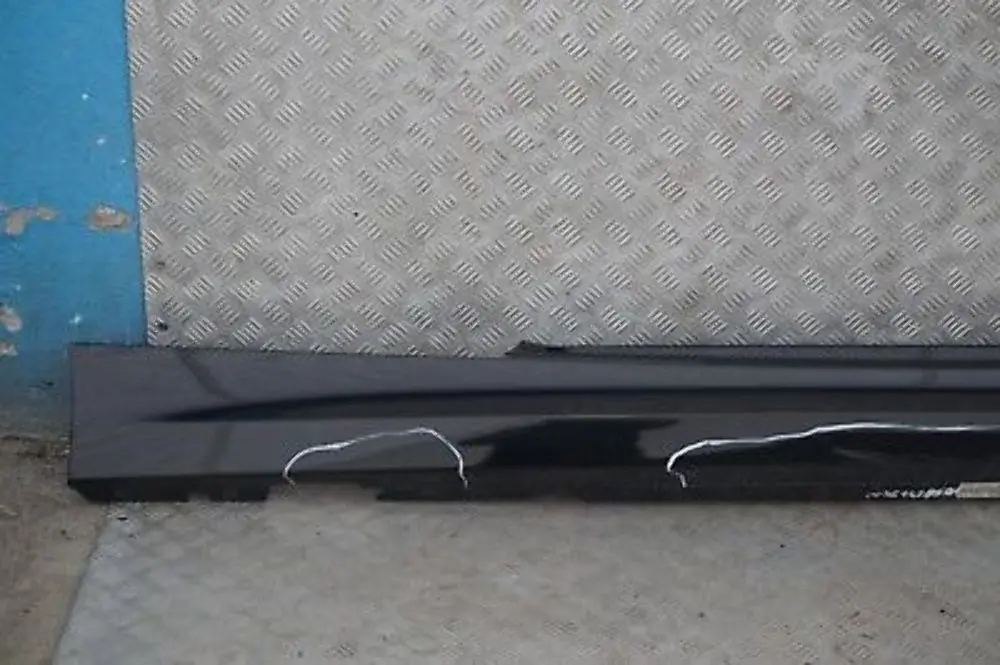 BMW 1 E81 Nakładka próg prawy schwarz II 668 - SKU 0036142-SCH4 - Numer Części 0036142