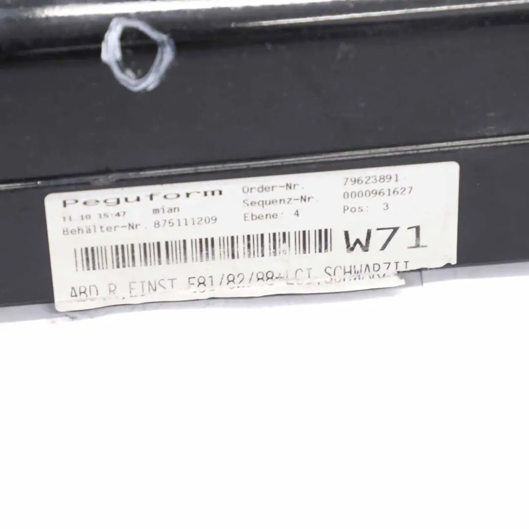 Schwellerleiste Blende Schweller rechts Schwarz 2 für BMW E81 E82 E88 mit Teilenummer 0036142 BMW E81 E82 E88 Schwellerleiste Blende Schweller rechts Schwarz 2 - SKU 0036142-SCH5 - Teilenummer 0036142