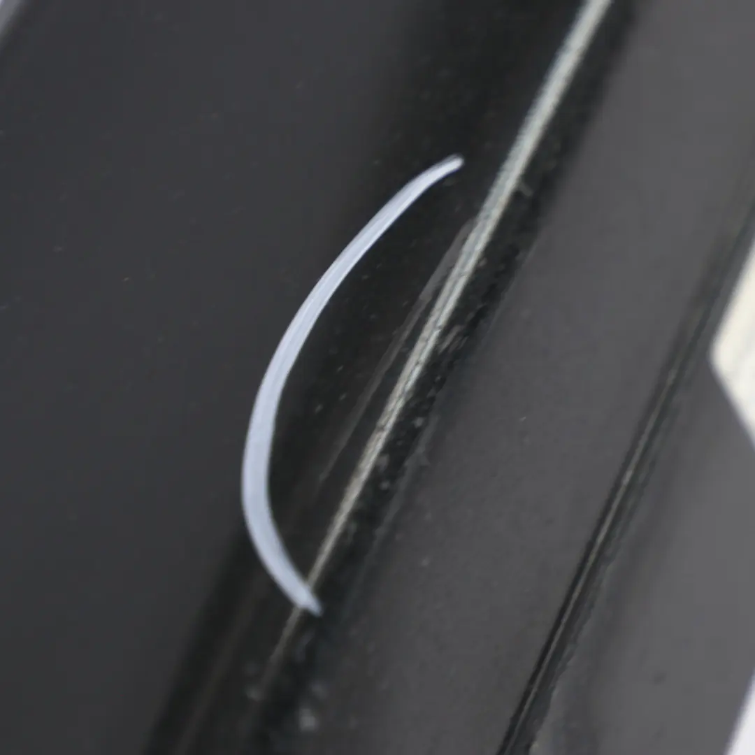 Sill Strip Side Skirt Right Schwarz 2 Black - 668 para BMW E81 E82 E88 8 con número de pieza 0036142 BMW E81 E82 E88 8 Sill Strip Side Skirt Right Schwarz 2 Black - 668 - SKU 0036142-SCH8 - Número de pieza 0036142