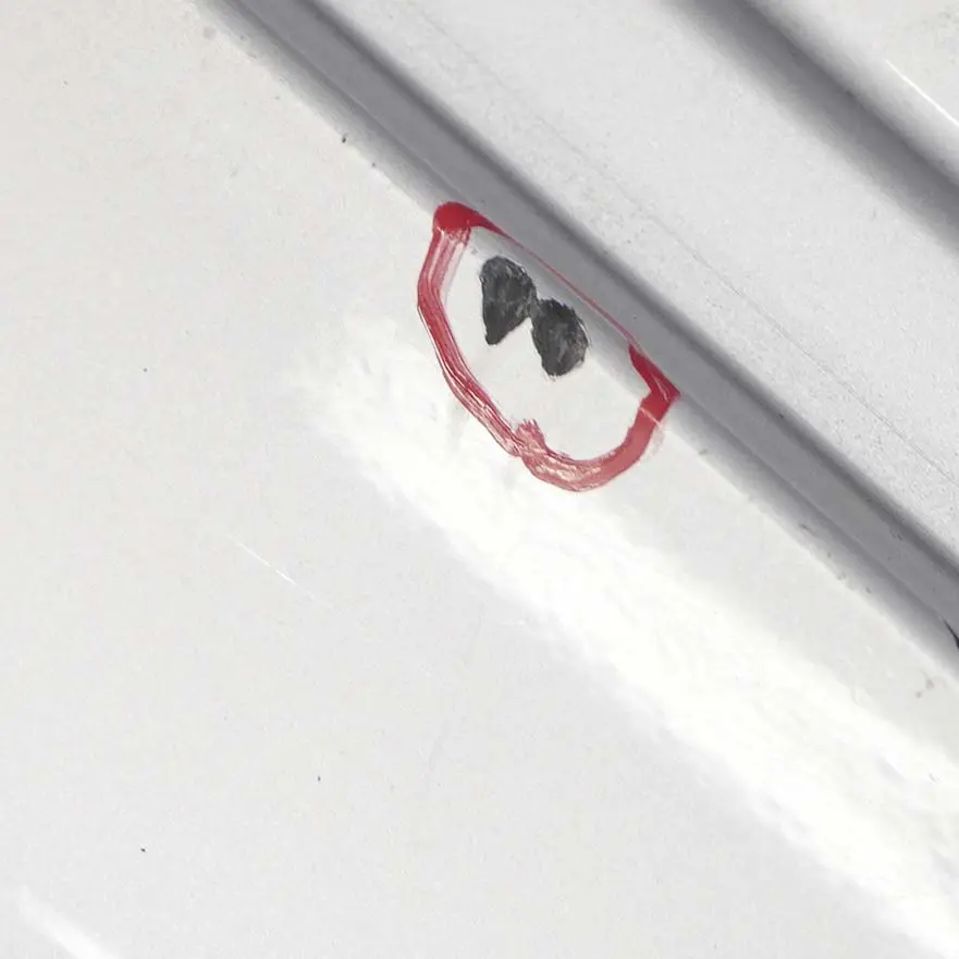 Sill Strip Faldon lateral derecho Titansilber Titan Silver 354 para BMW E81 E82 E88 con número de pieza 0036142 BMW E81 E82 E88 Sill Strip Faldon lateral derecho Titansilber Titan Silver 354 - SKU 0036142-TS5 - Número de pieza 0036142