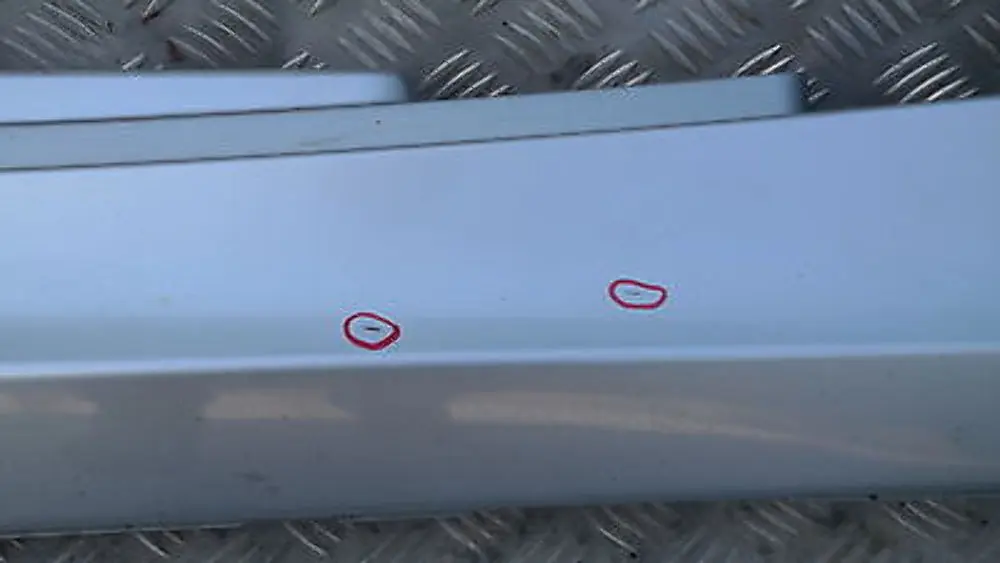 Nakładka próg prawy blue water do BMW E81 o numerze 51770036142 BMW E81 Nakładka próg prawy blue water - SKU 0036142-WB - Numer Części 51770036142