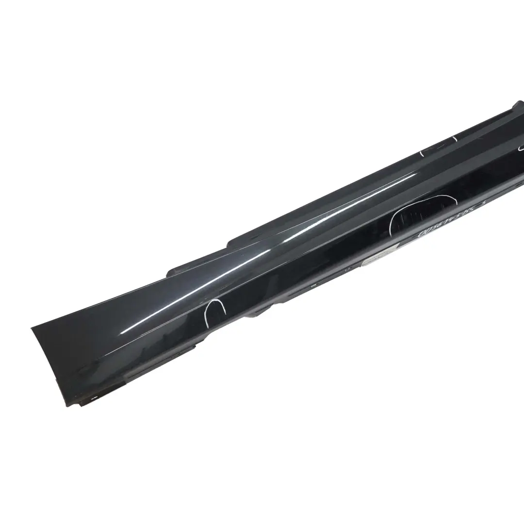 Faldon lateral izquierdoBMW E81 E82 E88 Sill Strip Negro Zafiro Metalico - 475 para con número de pieza 0036143 Faldon lateral izquierdoBMW E81 E82 E88 Sill Strip Negro Zafiro Metalico - 475 - SKU 0036143-BS5 - Número de pieza 0036143