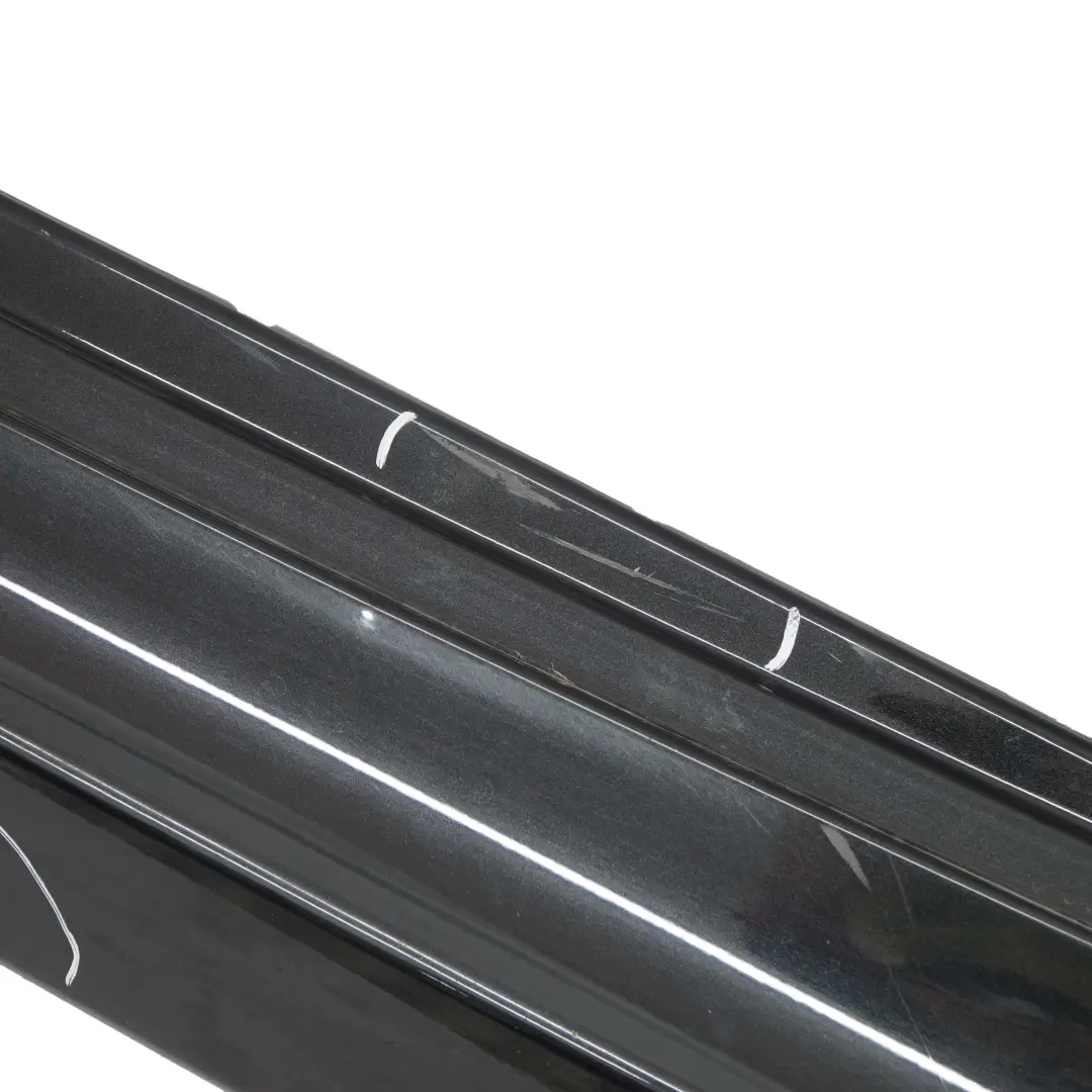  Faldon lateral izquierdoBMW E81 E82 E88 Sill Strip Negro Zafiro Metalico - 475 - SKU 0036143-BS5 - Número de pieza 0036143