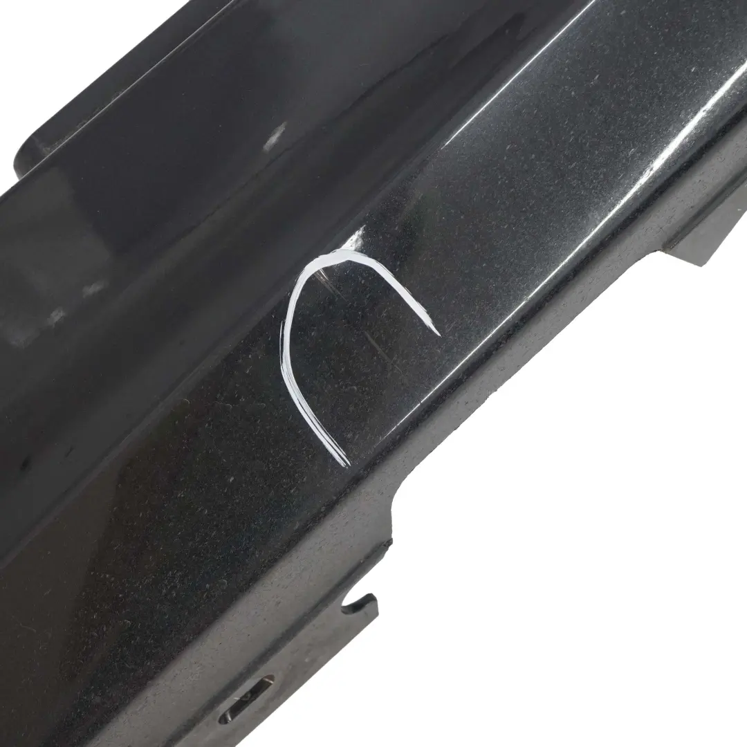 Schwellerleiste Blende Schweller Links Black Sapphire Schwarz für BMW E81 E82 E88 mit Teilenummer 0036143 BMW E81 E82 E88 Schwellerleiste Blende Schweller Links Black Sapphire Schwarz - SKU 0036143-BS5 - Teilenummer 0036143