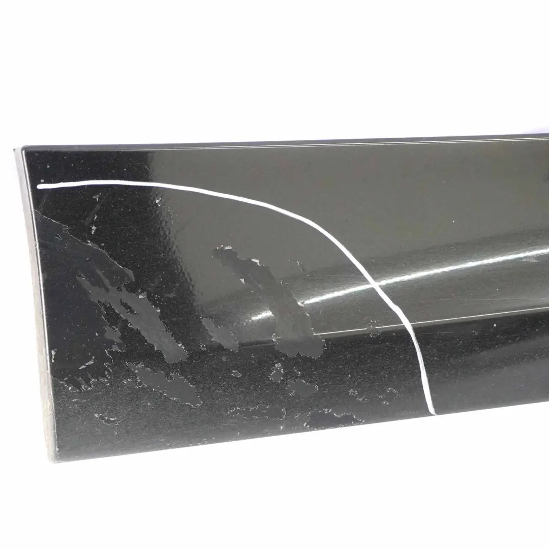 Schwellerleiste Blende Schweller Links Black Sapphire Schwarz für BMW E81 E82 E88 mit Teilenummer 0036143 BMW E81 E82 E88 Schwellerleiste Blende Schweller Links Black Sapphire Schwarz - SKU 0036143-BS6 - Teilenummer 0036143