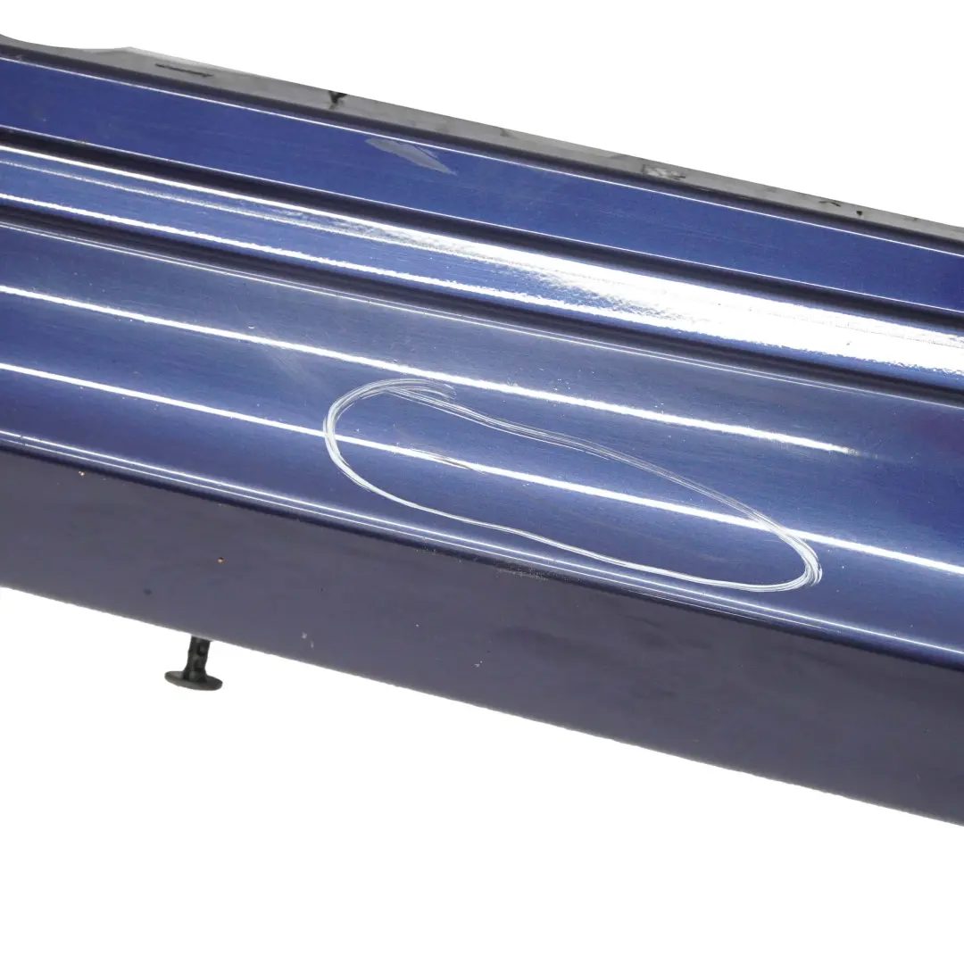 Bas de Porte Couverture Seuil A Gauche Bleu Fonce - A76 pour BMW E81 E82 E88 à propos du numéro de pièce 0036143 BMW E81 E82 E88 Bas de Porte Couverture Seuil A Gauche Bleu Fonce - A76 - SKU 0036143-DSB - Numéro de pièce 0036143