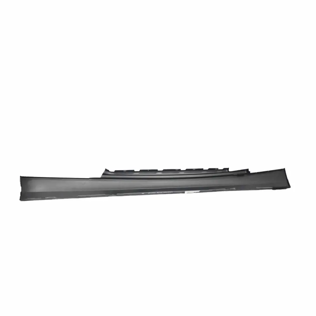 Striscia Davanzale Laterale Sinistra E88 Schwarz Nero - 668 per BMW E81 E82 con numero di parte 0036143 BMW E81 E82 Striscia Davanzale Laterale Sinistra E88 Schwarz Nero - 668 - SKU 0036143-SCH9 - Numero di parte 0036143