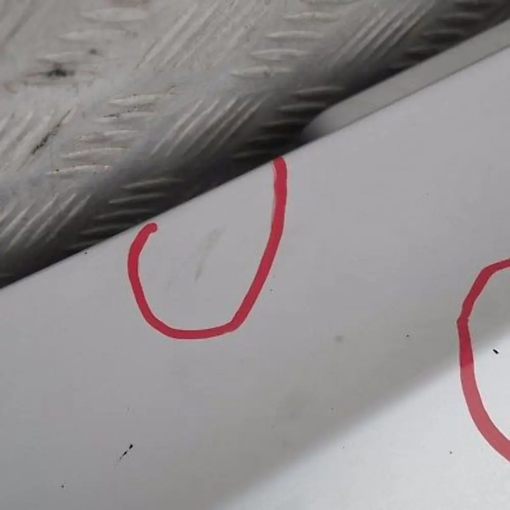 BMW E81 E82 E88 Sill Strip Faldon Lateral Izquierdo Titansilber Titan Silver - SKU 0036143-TS3 - Número de pieza 36143