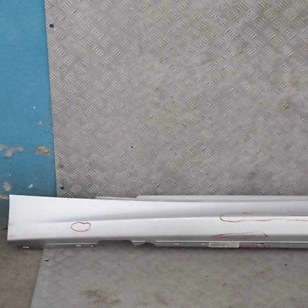 BMW E81 E82 E88 Listello Portiera Blende Gonna SX Argento-Titanio Silber - SKU 0036143-TS4 - Numero di parte 36143