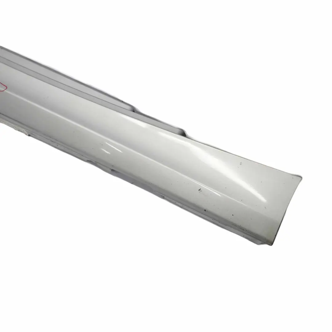 BMW E81 Faldon Lateral Tapa Sill Strip Izquierda Titansilber Titan Silver 354 - SKU 0036143-TS8 - Número de pieza 0036143