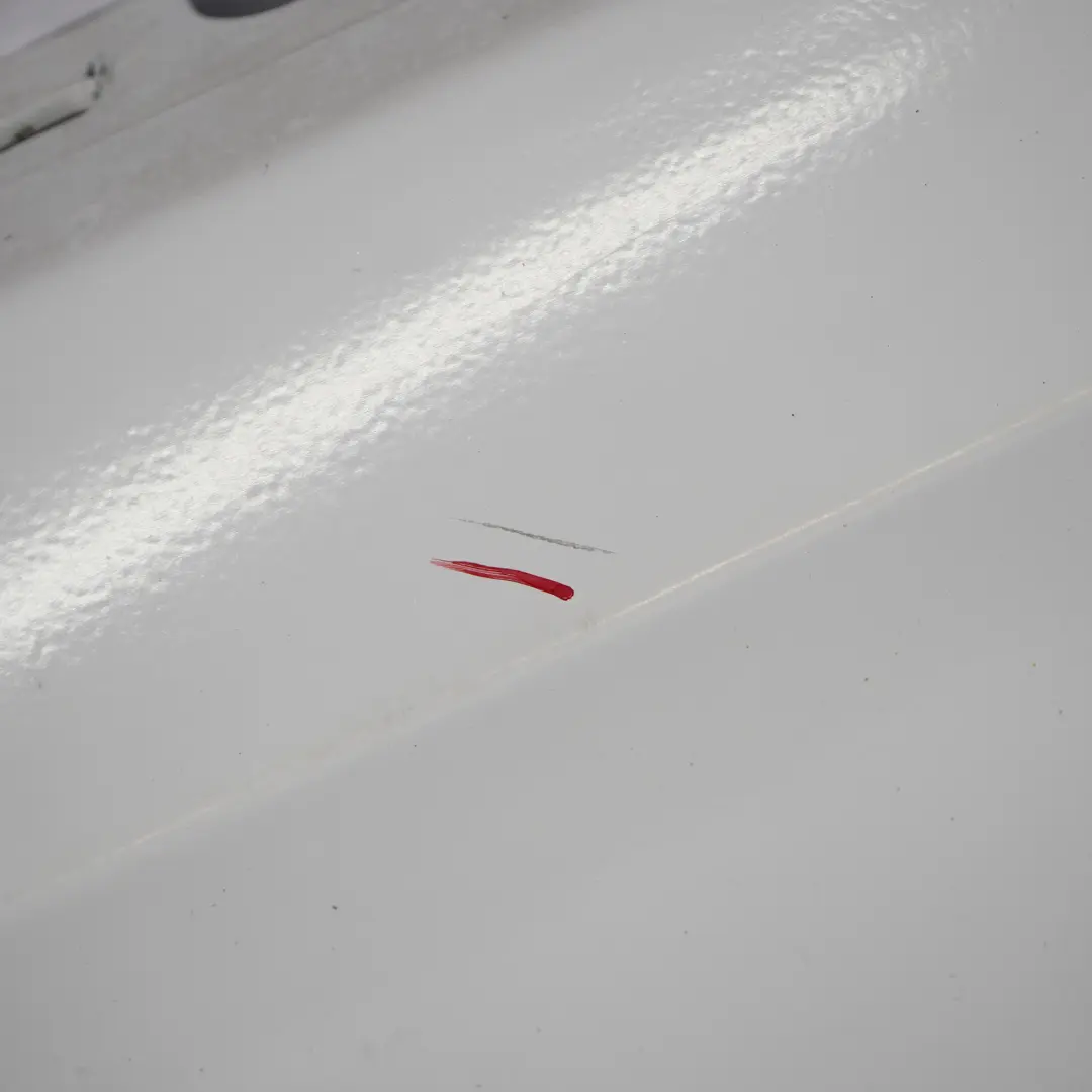 Listón de umbral de faldón lateral derecho Alpinweiss White - 300 para BMW E87 LCI con número de pieza 0036144 BMW E87 LCI Listón de umbral de faldón lateral derecho Alpinweiss White - 300 - SKU 0036144-AW2 - Número de pieza 0036144