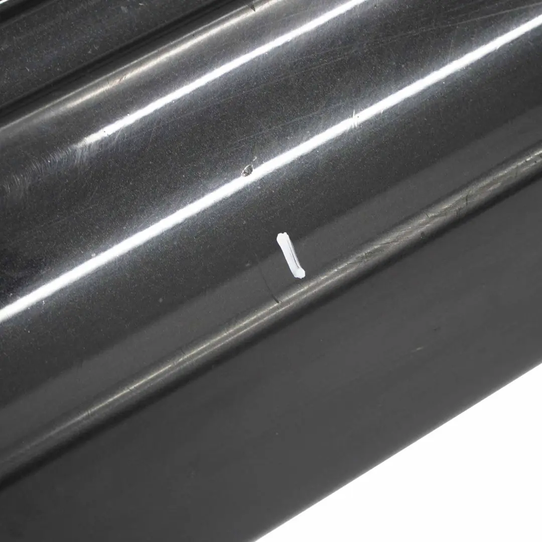 Sill Strip Faldon Lateral Derecho Negro Zafiro Metalizado - 475 para BMW E87 LCI con número de pieza 0036144 BMW E87 LCI Sill Strip Faldon Lateral Derecho Negro Zafiro Metalizado - 475 - SKU 0036144-BS3 - Número de pieza 0036144